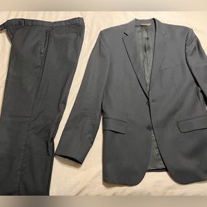 42L Pronto Uomo Signature Charcoal Striped Suit